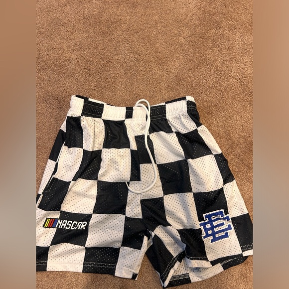 Eric Emanuel shorts size m (Black checkered or blue) - Picture 2 of 6